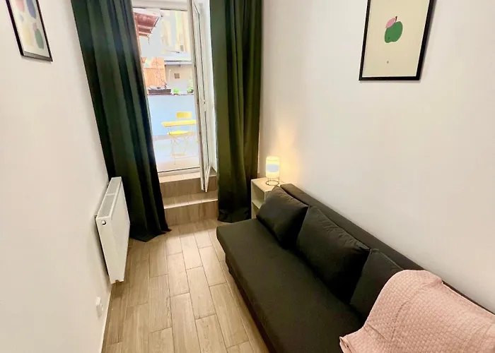 Holeckova125 *