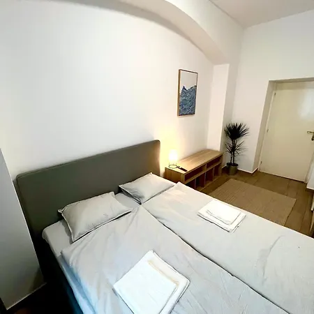 Holeckova125 Lägenhet *